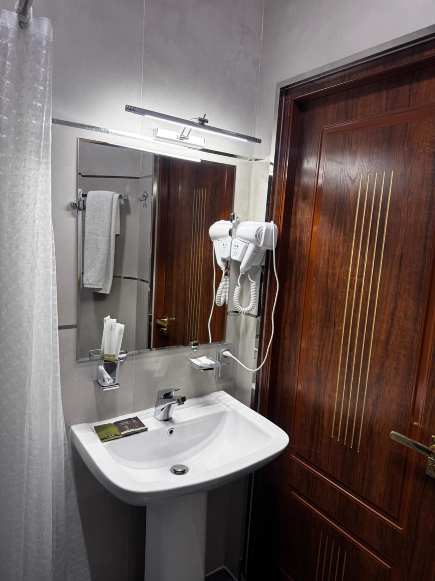 Salomat Guest House Samarkand Bagian luar foto